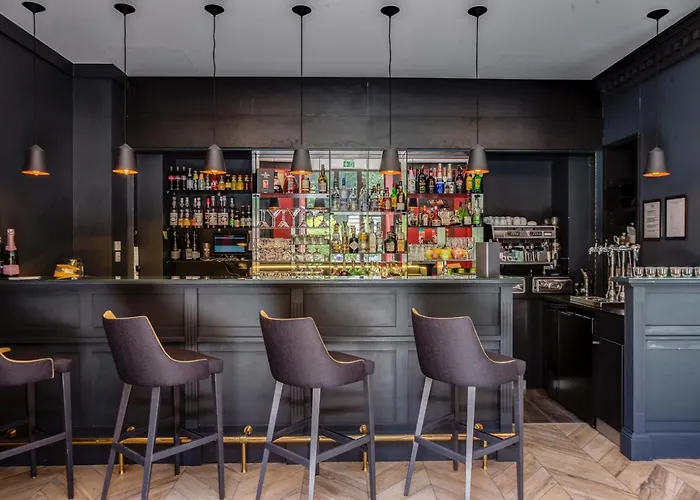 Excelsior & 4* שאמוני