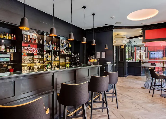 Excelsior & מלון